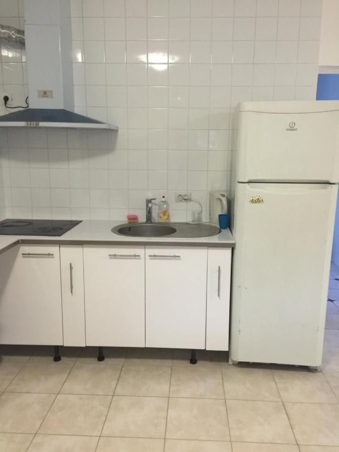 Lori Hostel Bobigny Eksteriør billede